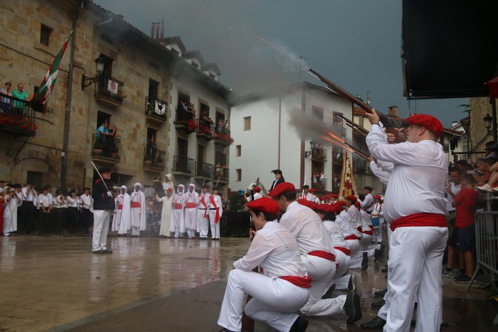 Mairuaren Alardea egin dute Antzuolan - 126