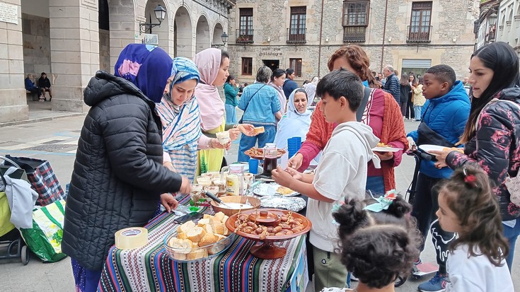 Kulturen arteko "errespetua, elkarrizketa eta inklusioa" sustatzeko jarduerak antolatu ditu Ndank Ndank-ek