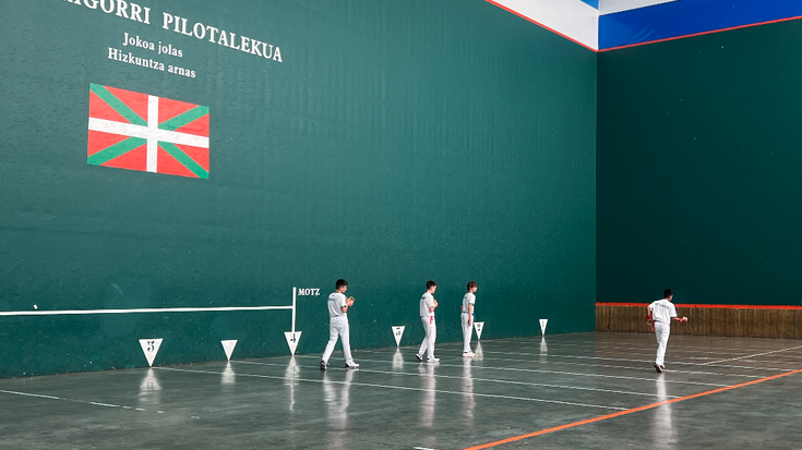 Lau eta erdiko mendebaldeko finalak jokatuko dira Iturrigorrin