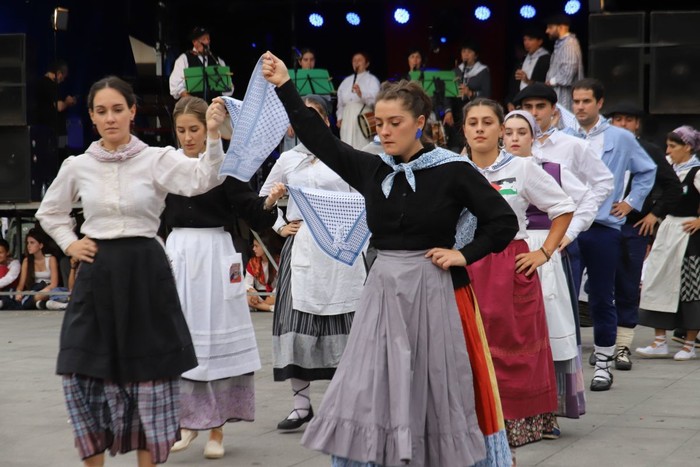 Beinke-Loramendi dantzak ehunka lagun batuko ditu beste urte batez