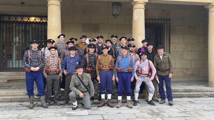Intxortako frontearen 90. urteurreneko ekitaldiak, argazkitan