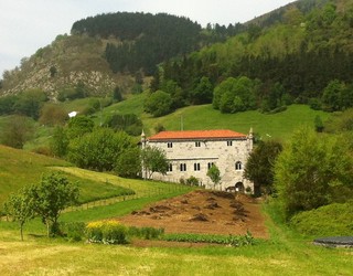 Iturzuri Emakume Elkarteak irteera antolatu du Zestoara eta Mutrikura