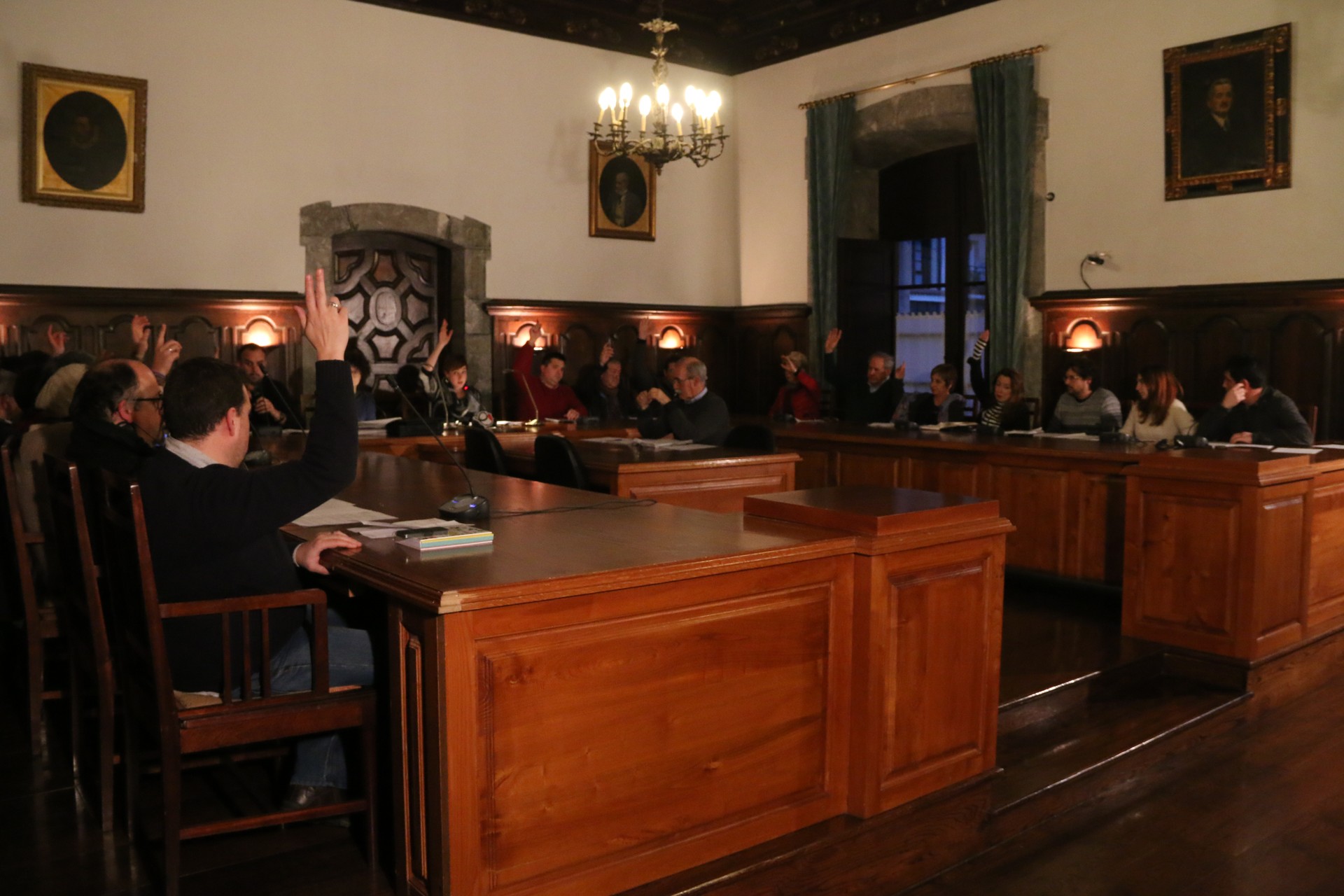 Edesa Industrialeko eta Geyser Gastech-eko langileei buruzko adierazpen instituzionala adostu dute
