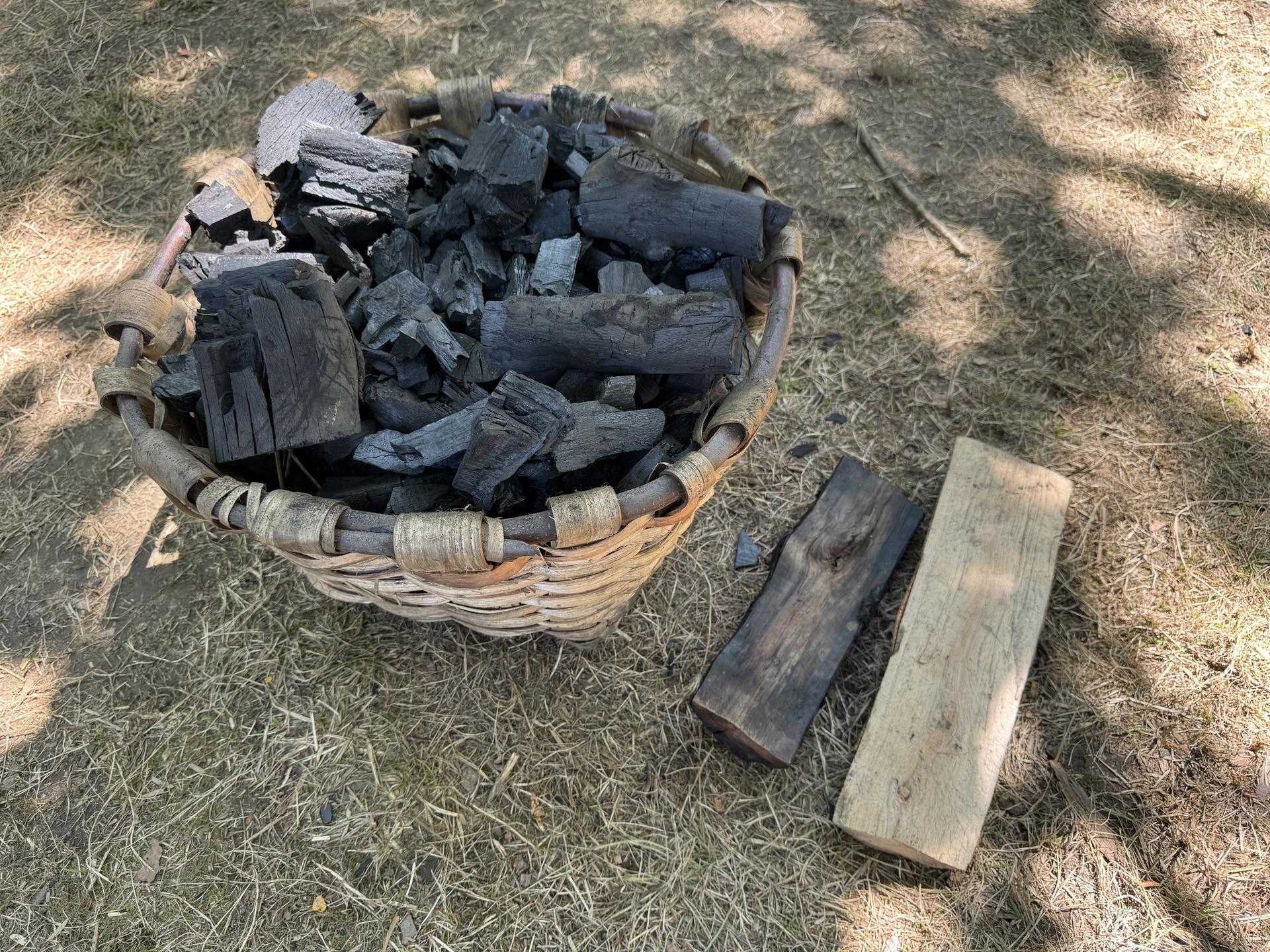 Asteburuan aterako dute ikatza txondorretik