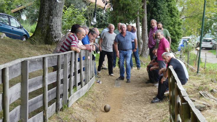 San Bartolome eguneko urteroko hitzorduari ezin hutsik egin