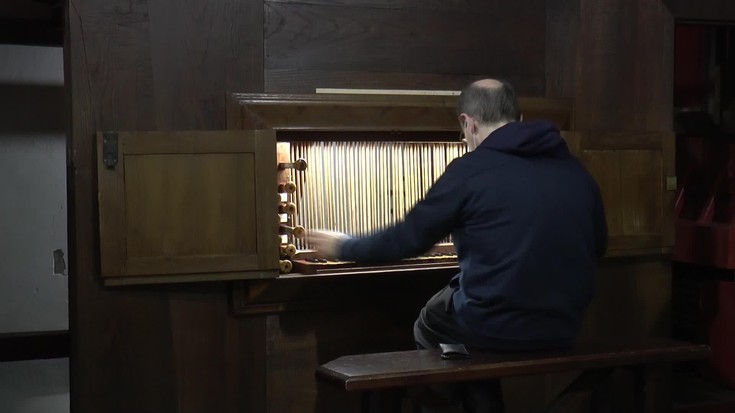 San Martin parrokiako organoa berritu egin dute