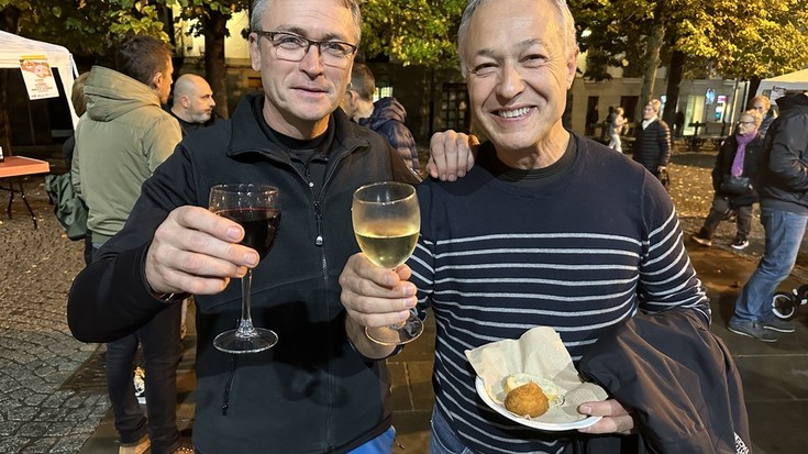 Ardoa eta kroketak protagonista Fernando Eskoriatza plazan