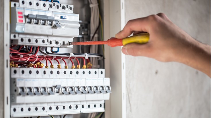 Elektrikaria kontratatzeko lan-eskaintza zabalik dago