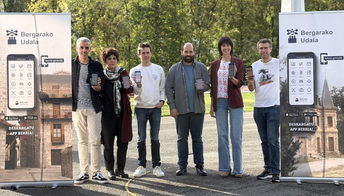 'Bergara App' aplikazioa aurkeztu dute, Udalaren eta bergararren arteko komunikazioa errazteko