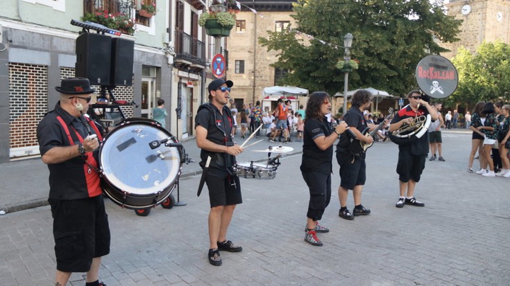 Txaranga Eguna antolatu dute zapaturako, Bergaran