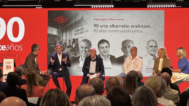 Klabia marka berria aurkeztu du CVL enpresak 90. urteurren ekitaldian