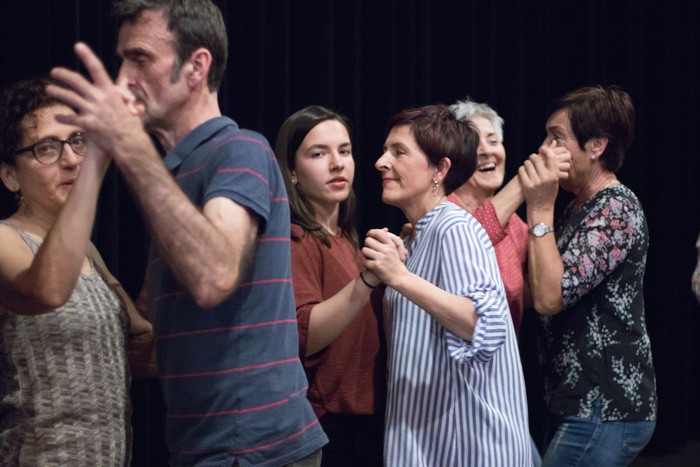 Jendea gustura Gerard Godon soinujole frantziarrarekin domekan egindako Herrixa Dantzan saioarekin - 16