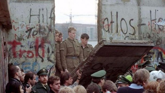 '30 aniversario de la caida del muro de Berlin' hitzaldia