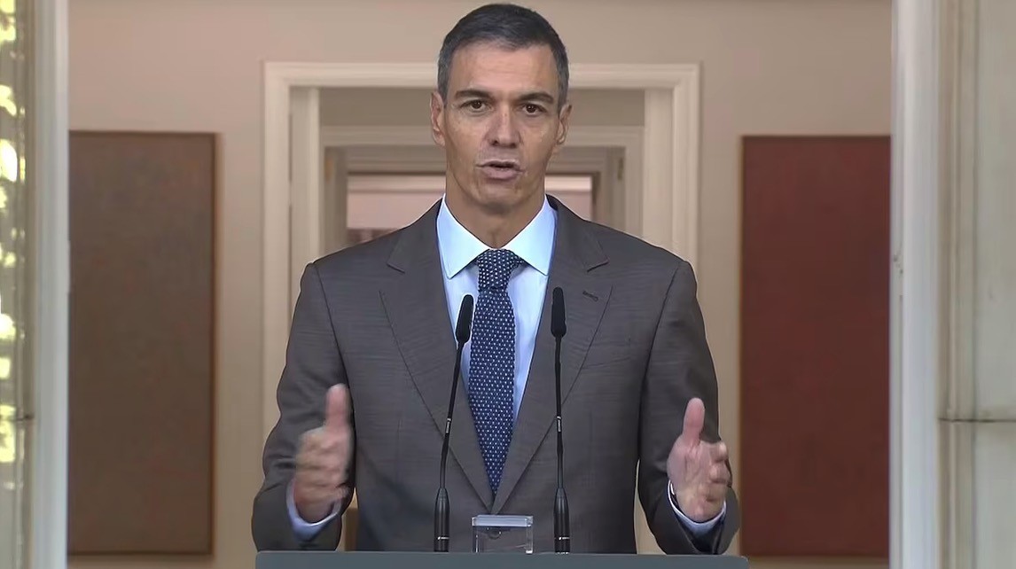 Pedro Sanchezek azaroaren 29ra aurreratu ditu Espainiako hauteskunde orokorrak