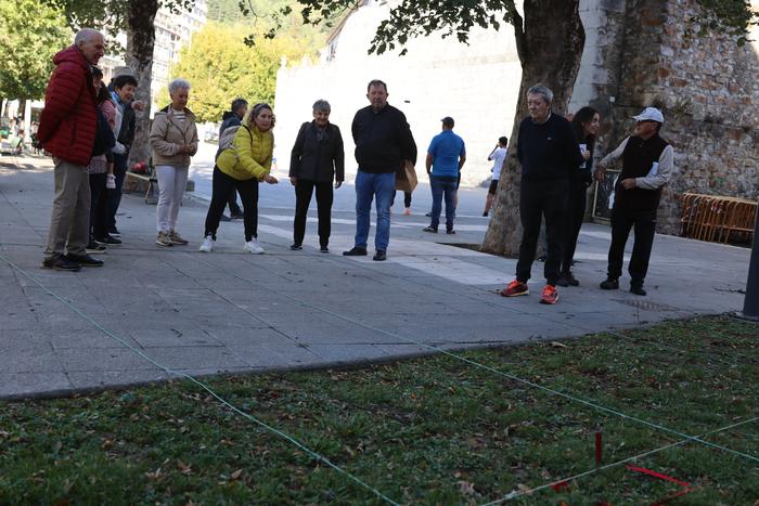 Emakumeek ere dokean jokatu dezaketela erakutsi dute