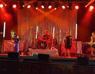 Bele taldeak eman dio hasiera musikaz betetako gauari