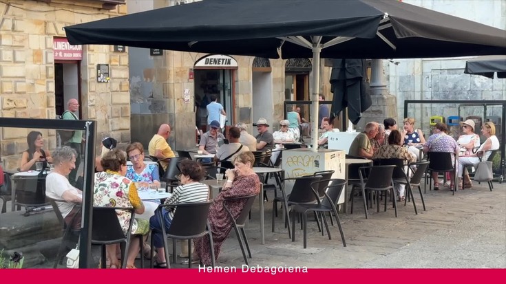 Albisteak: Arrasateko Euskararen Herri Plana onartuta; bestetik, euskal selekzioaren eta Munduko Futbol Txapelketaren gaineko kale-inkesta
