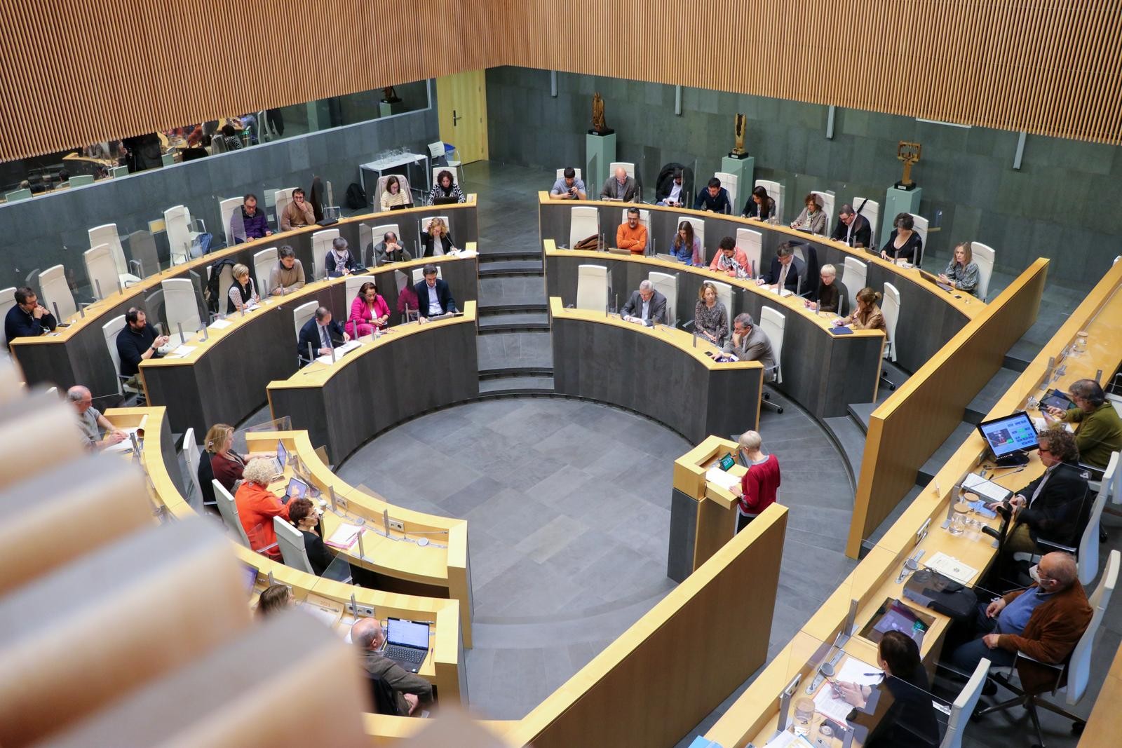 Batzar Nagusiek onartu dituzte 2023ko foru aurrekontuak