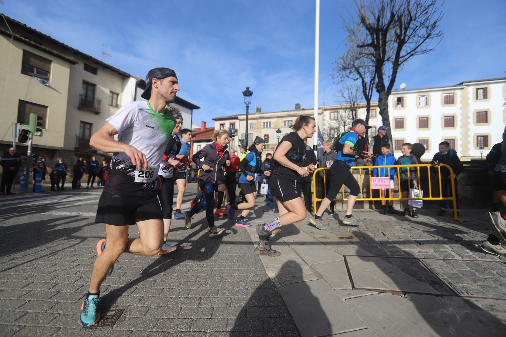 Hasi dira datorren urteko egutegia irudikatzen