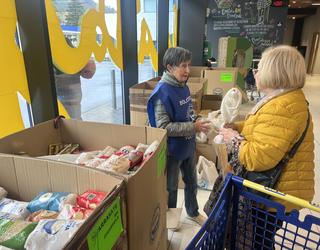 Elikagai Bilketa Handia egiten dihardute