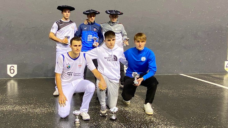 Haritz Etxabek Gipuzkoako txapela jantzita hasi du urtea