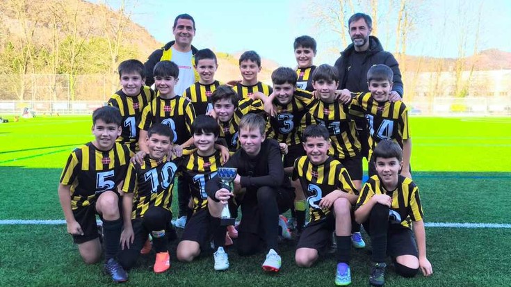 Bergarako Gabonetako Alebinen Txapelketan Amaikak Bat garaile