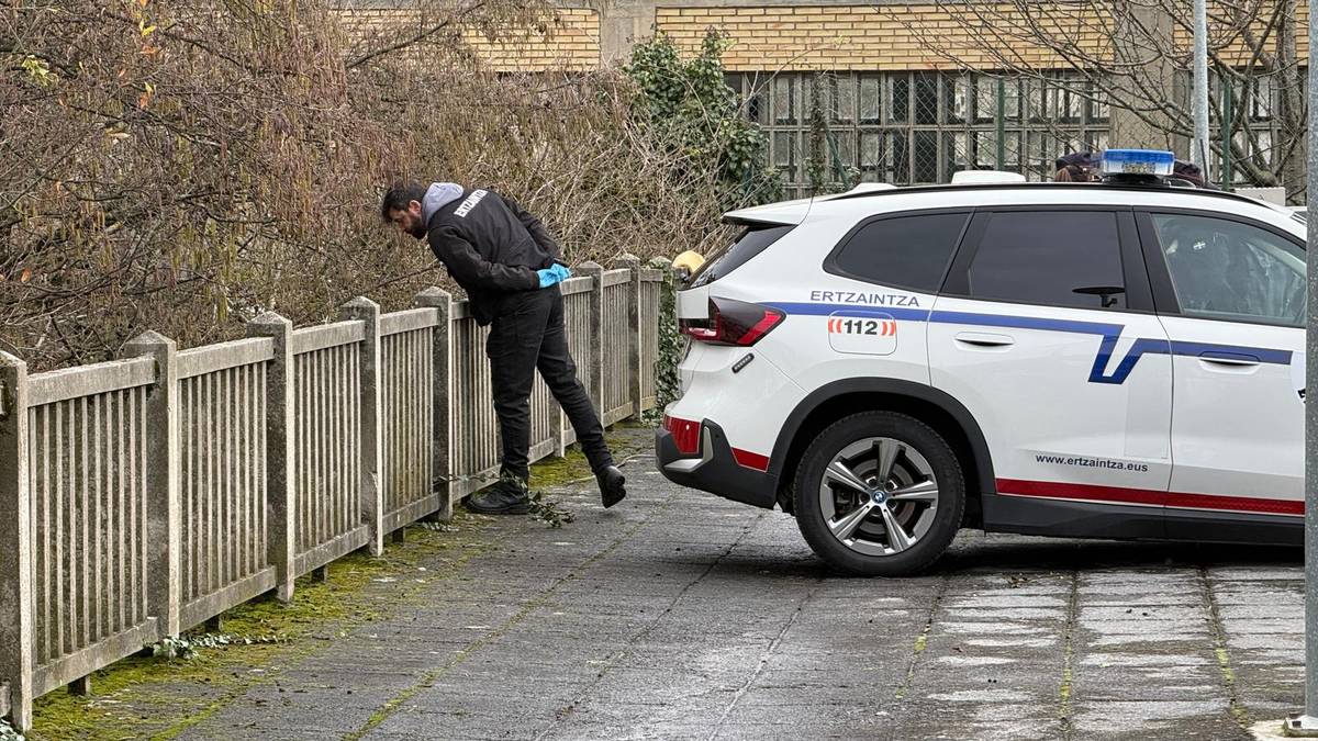 Gizonezko baten gorpua atera dute Deba ibaitik Eskoriatzan