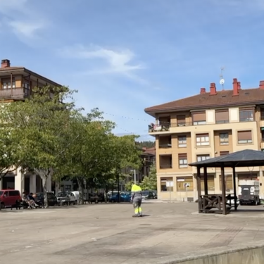 Garbigune ibiltaria Errementeri plazan