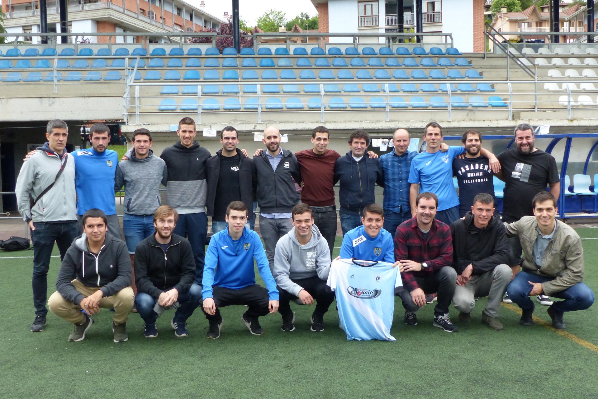 Mikel Larburu zumaiarra izango da UDAko Ohorezko Erregionaleko taldearen entrenatzailea