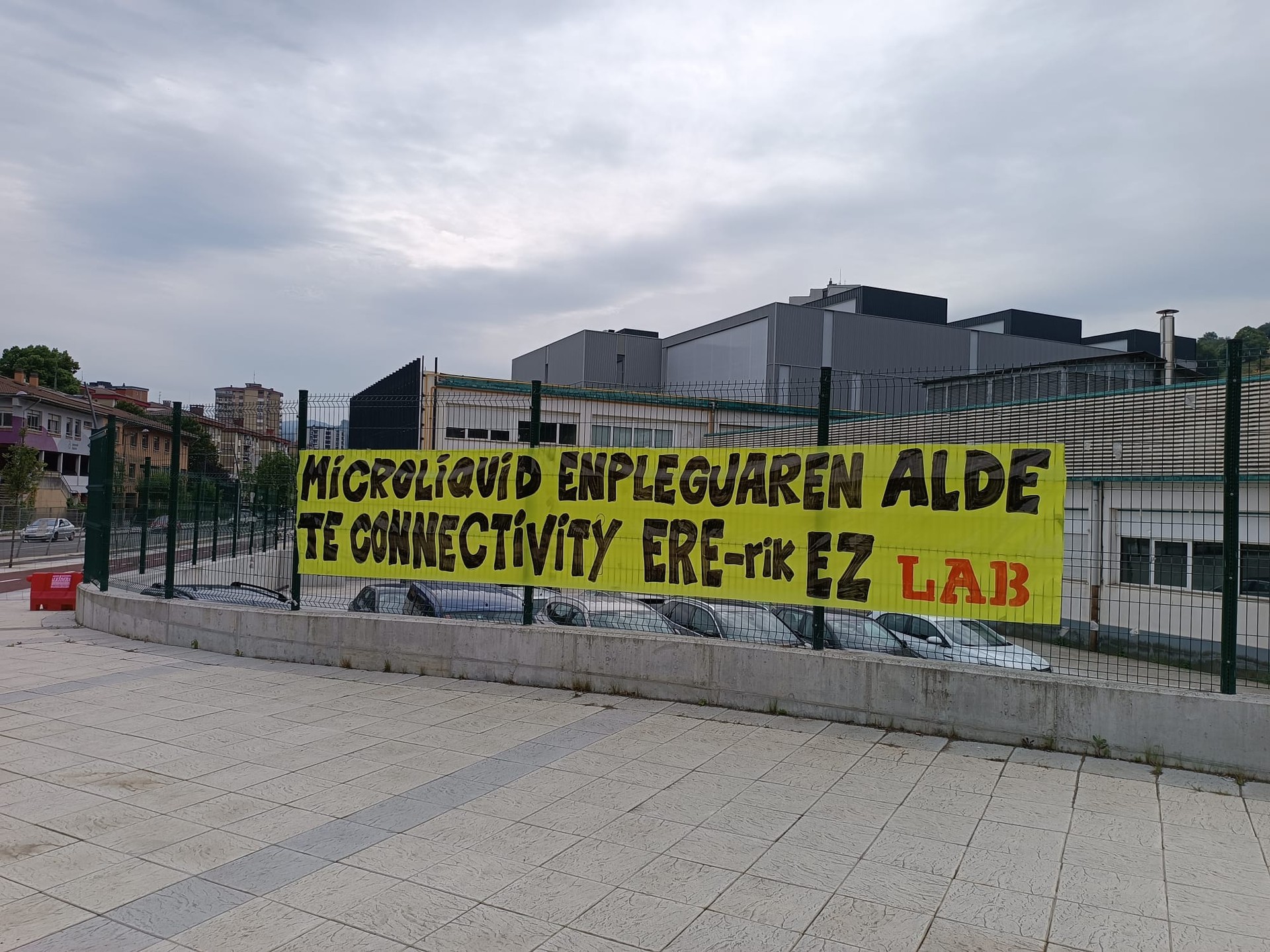 Microliquid enpresak enplegu erregulaziorako espedientea aplikatzeko asmoa duela salatu du LABek