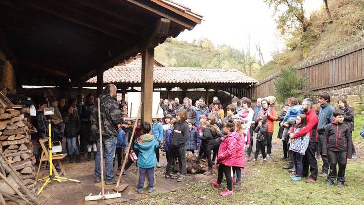 'Gatza eta ikatza' izeneko bisita gidatua izango da zapatuan