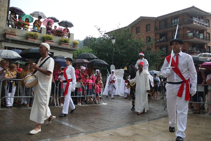 Mairuaren Alardea egin dute Antzuolan - 107