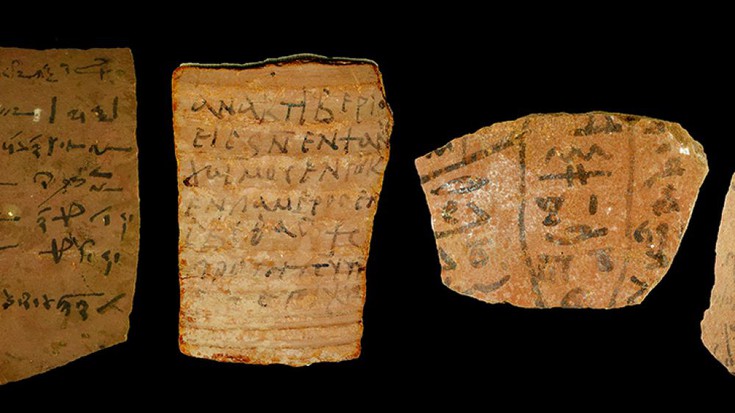 Zeramika gainean egindako milaka grafito aurkitu dituzte Egipto iparraldean
