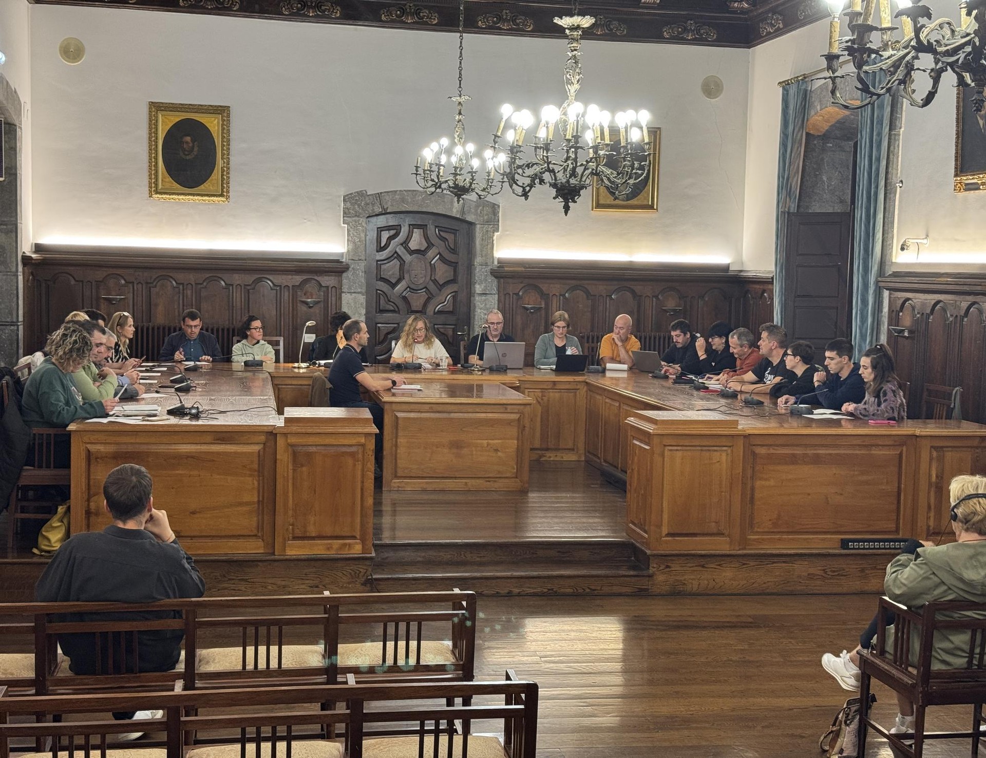 Berdintasuna eta feminismoa eztabaidagai azaroko osoko bilkuran