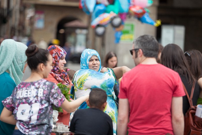 Debagoieneko biztanle kopurua antzerakoa, baina biztanleria askotarikoagoa