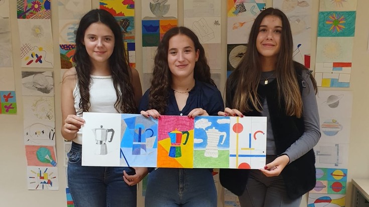 Erakusketak jartzeko txoko berria bibliotekan