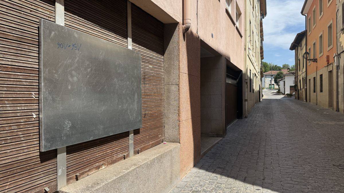 Adierazpen librerako hamaika panel kokatuko ditu Udalak herrian
