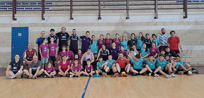 Arrasate Eskubaloi Taldeak Klubeko Eguna ospatuko du zapatuan