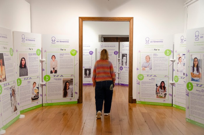 Zientziaren eta teknologiaren historiako emakume erreferenteak Laboratoriumen