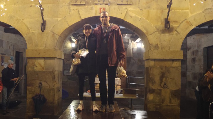 Eguraldi txarrak ez ditu kikildu korrikalari antzuolarrak