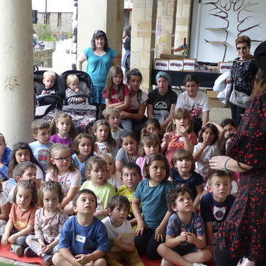 'Liburutegia plazara' ekimena