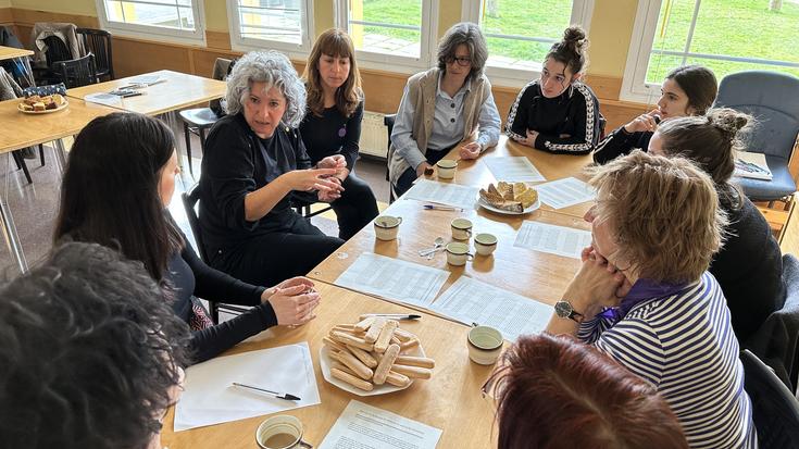 Emakume langileen zapalkuntzari aurre egitea da aurtengo aldarrikapena