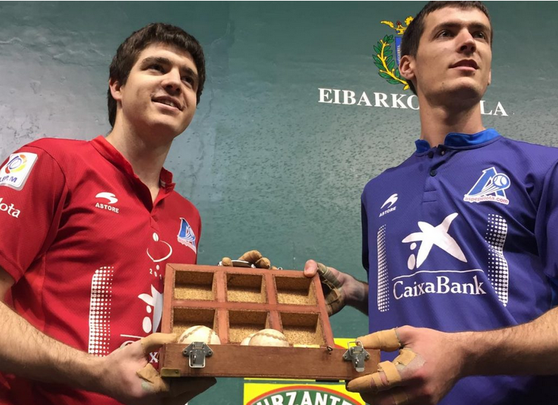 Pilotak gertu Rezusta eta Irribarriaren arteko finalerdirako