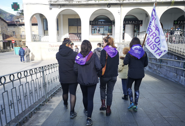 Feminismora batzeko ekitaldiak antolatu ditu Pikarraituz asanblada feministak