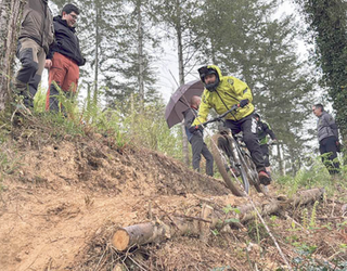Erdellako enduro jaitsiera berriak arrakasta izan du: 'Gozategi' izendatuko dute