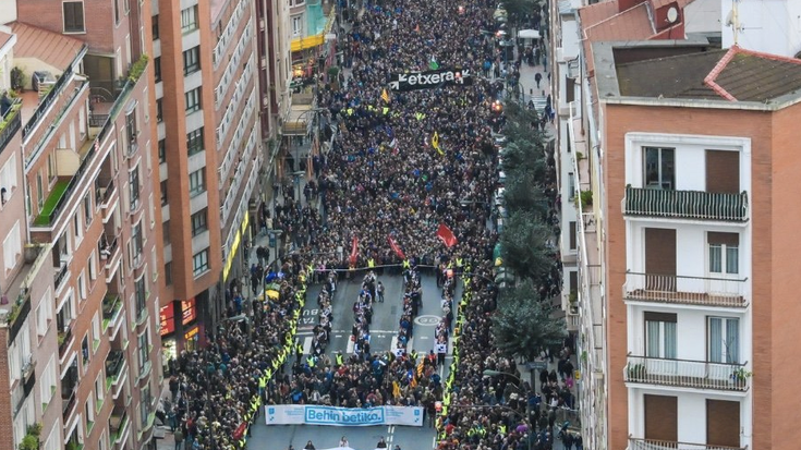 Sarek antolatutako manifestaziorako autobus zerbitzua egongo da bailaran