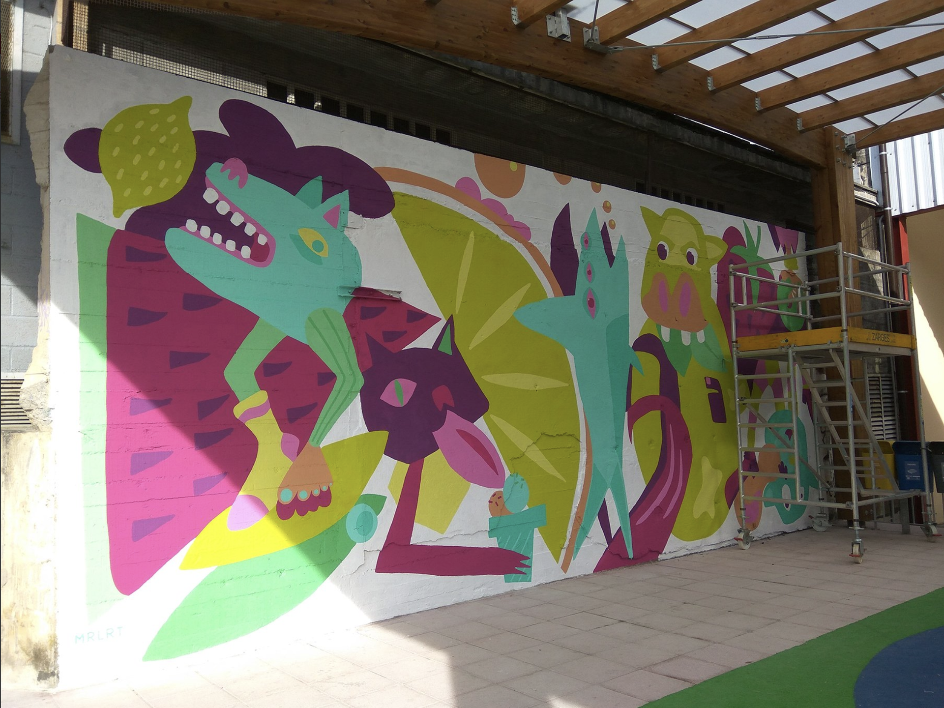 Muralarteko lagunek kolorea eman diote Makatzenako jolas parke berriari