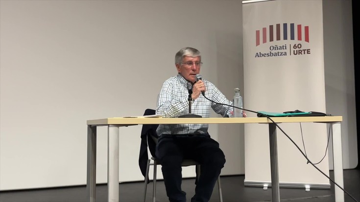 Oñati Abesbatzaren 60 urtetako ibilbidearen errepasoa egin du Jose Antonio Azpiazuk