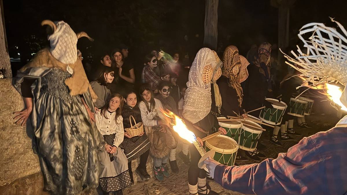 Beldurrerako bai, baina baita joan direnak gogoan izateko gaua ere