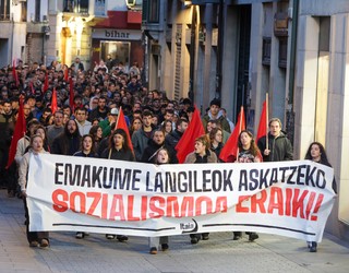 Emakume langileen problematika erdigunean jartzeko aldarria egin du Itaiak Arrasaten